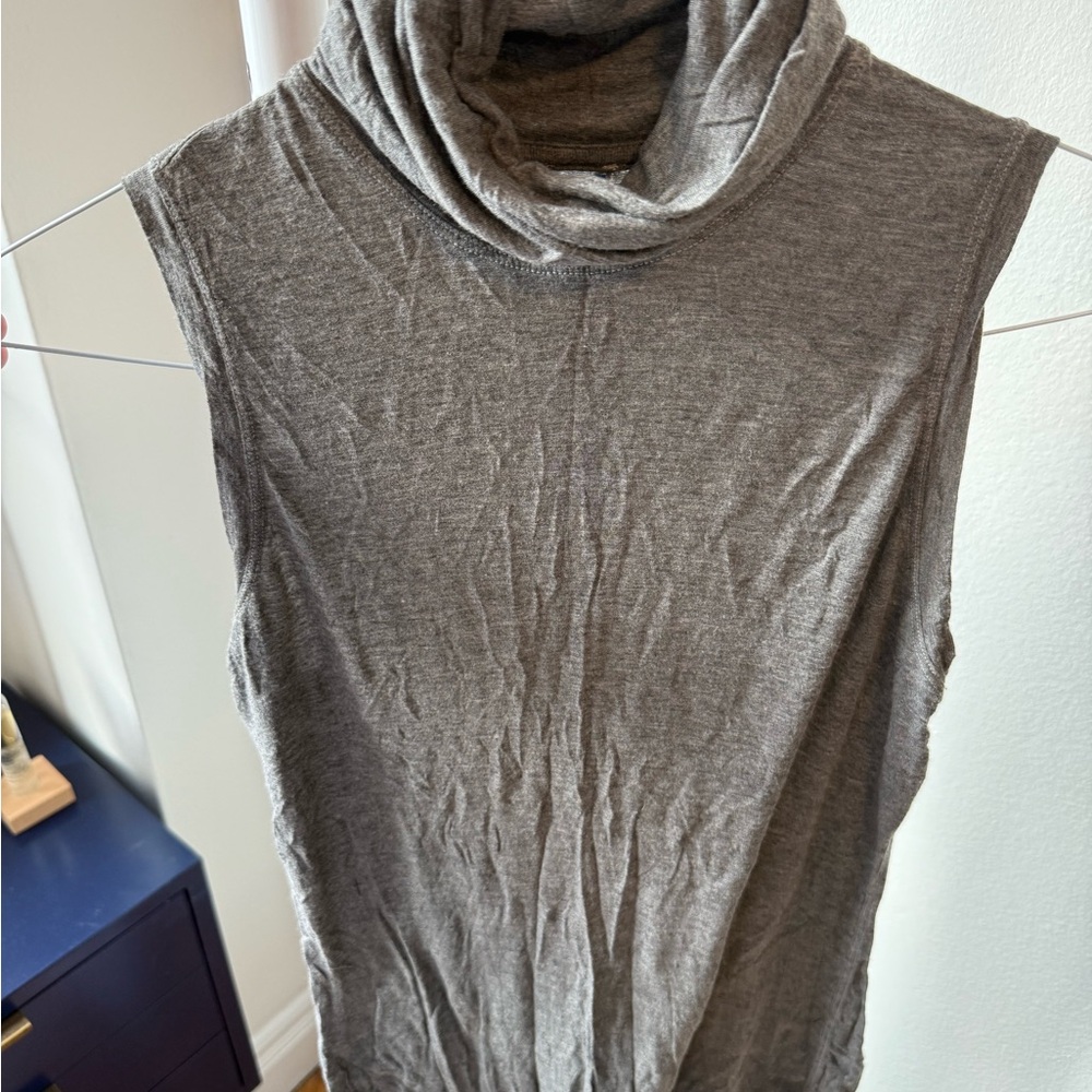 Kit & Ace Technical Cashmere Turtleneck Tank in Grey